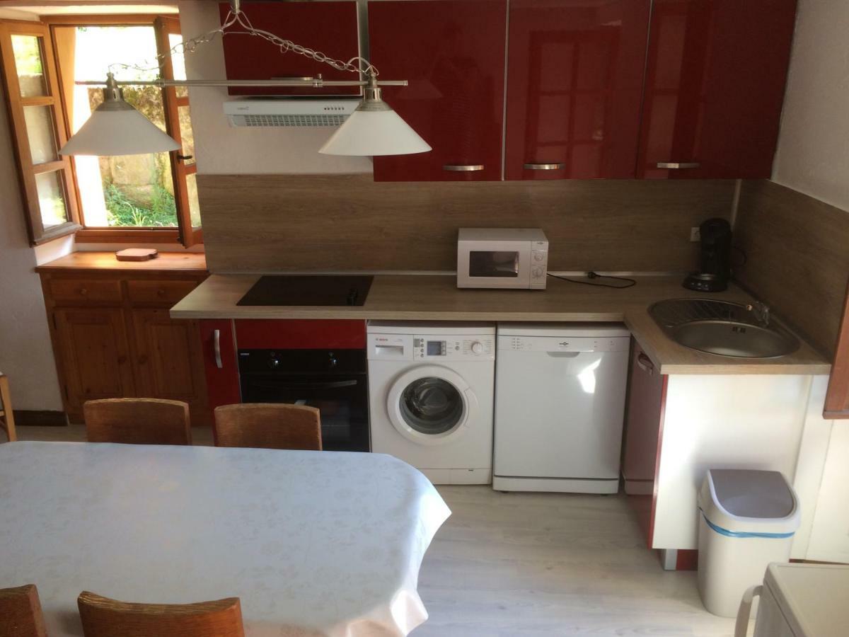 Claude Apartment